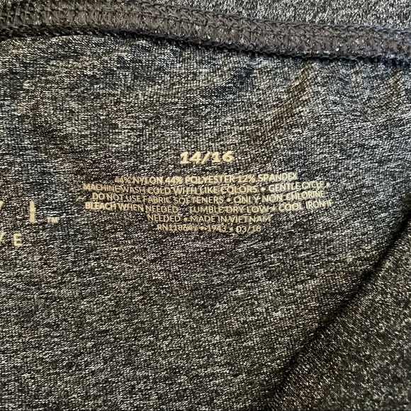 Lane Bryant livi active crop leggings 14/16 - Picture 5 of 9